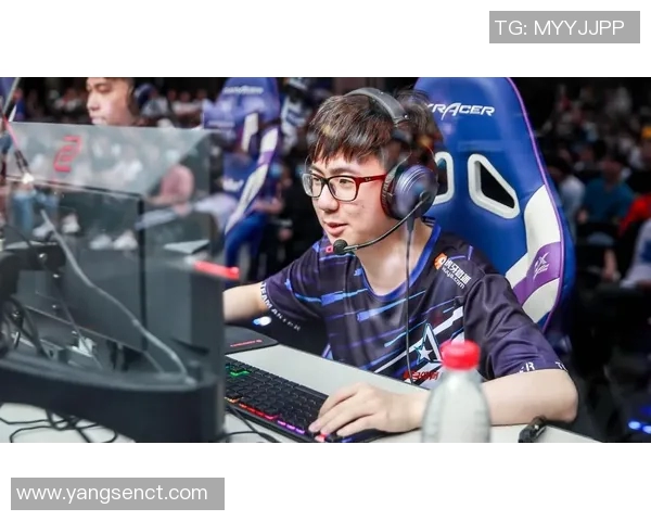 V5战队在Major赛积分榜上以71分稳居第一位置,竞争激烈引人关注 V5战队在Major赛积分榜上以71分稳居第一位置,竞争激烈引人关注